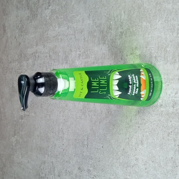 🍒 Halloween Ivy & Castle Lime Slime Hand Soap - Picture 1 of 3